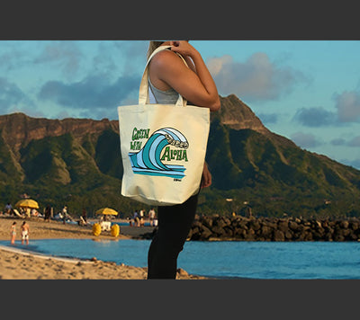 Unique beach bag with Hawaiian wave art by Heather Brown